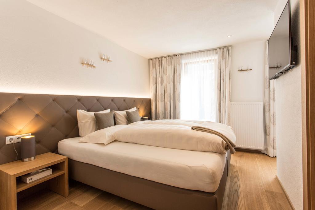 Slow Living Suite - Ferienwohnung Mit Privater Sauna & Garten Fiss Zewnętrze zdjęcie